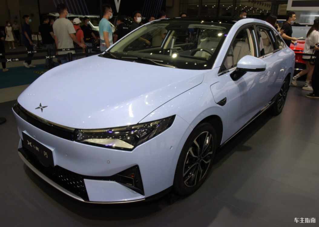 小鵬P5